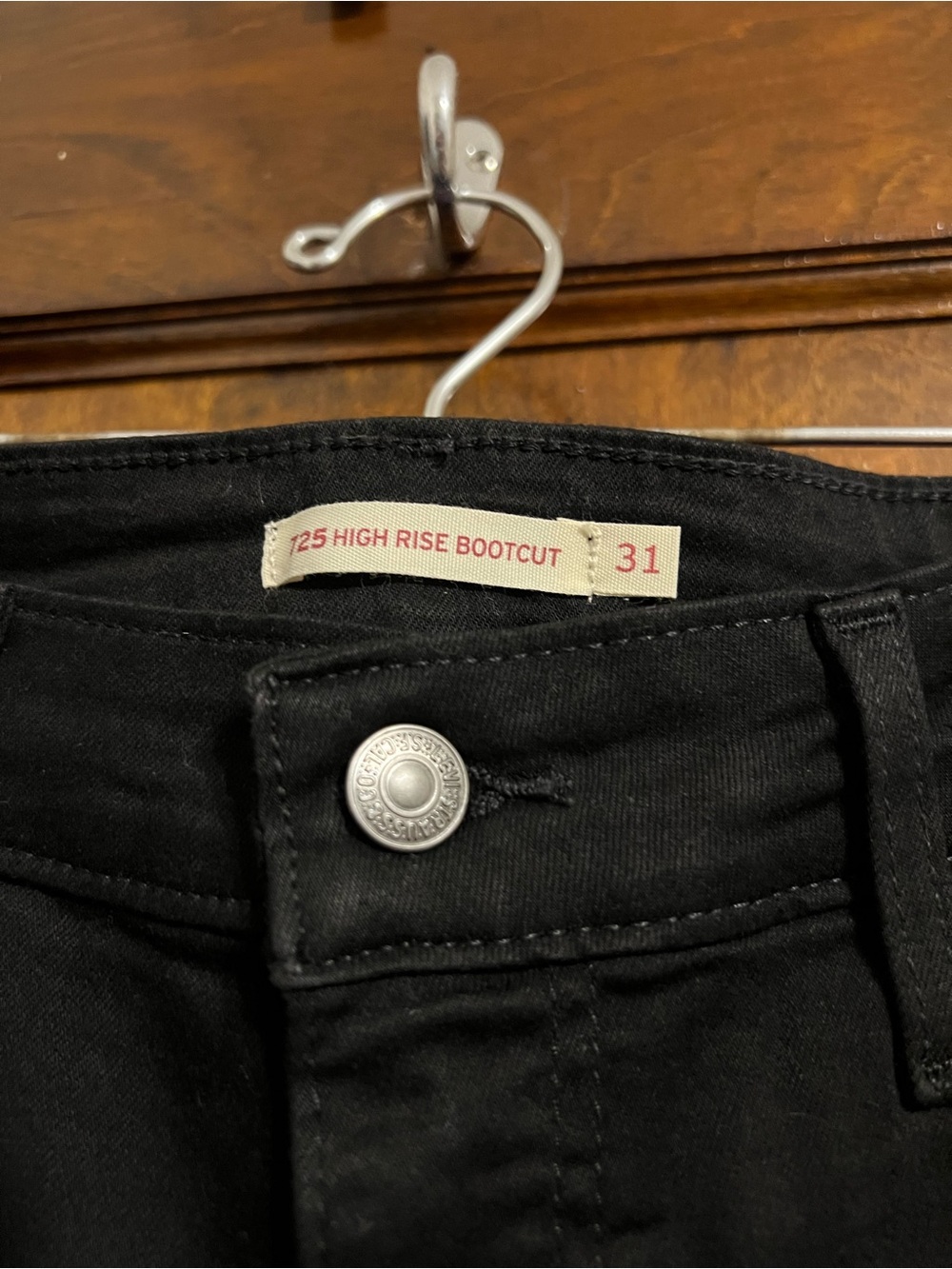 Levi’s 725 High Rise Bootcut - Picture 3 of 4